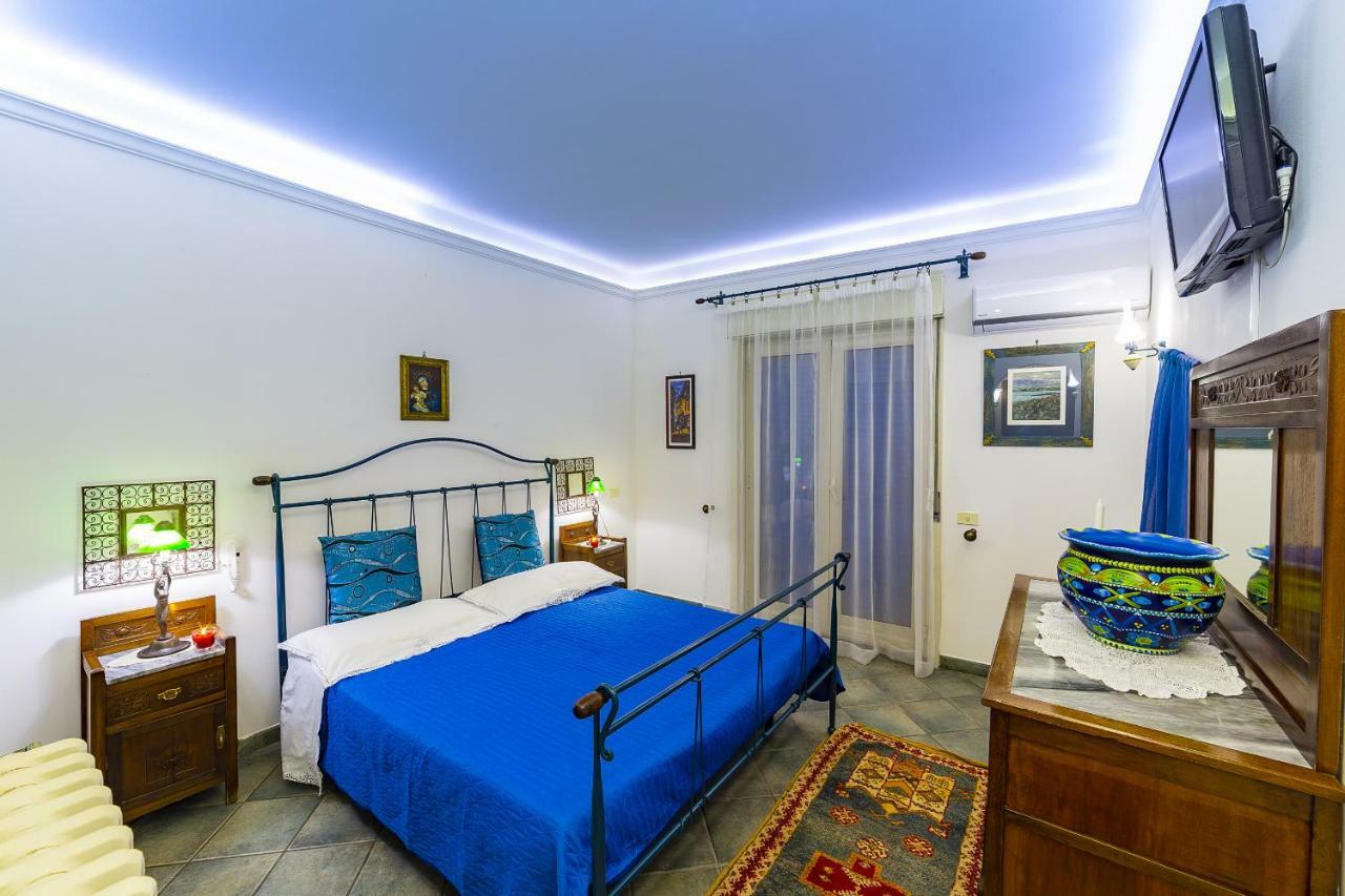 Attico Rooms Giardini Naxos Luaran gambar